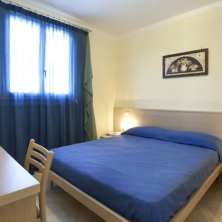 Aparthotel Posidonia 4*